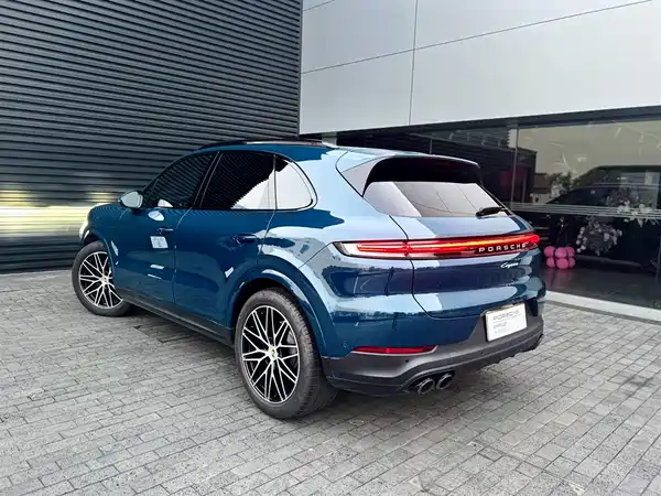 Porsche Cayenne 2024