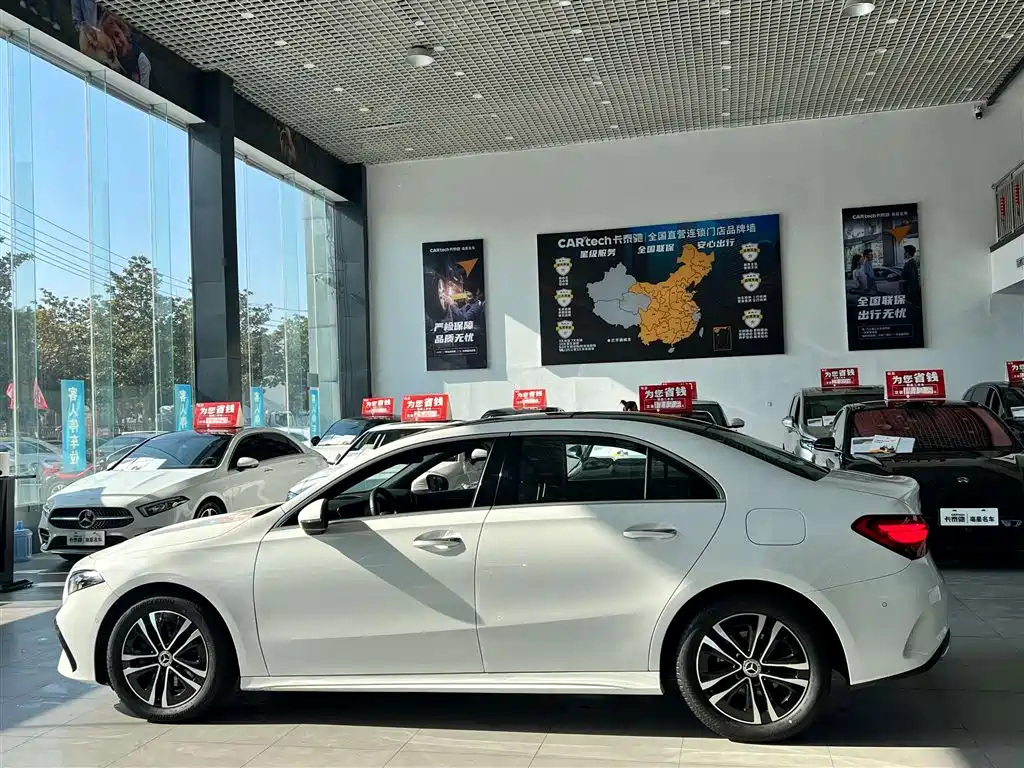 Mercedes-Benz A-Class 2023 — фото 8