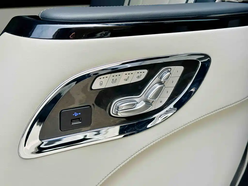 Mercedes-Benz Vito 2022 — фото 15