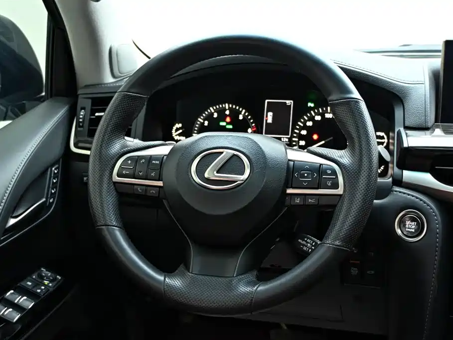 Lexus LX 2022 — фото 19