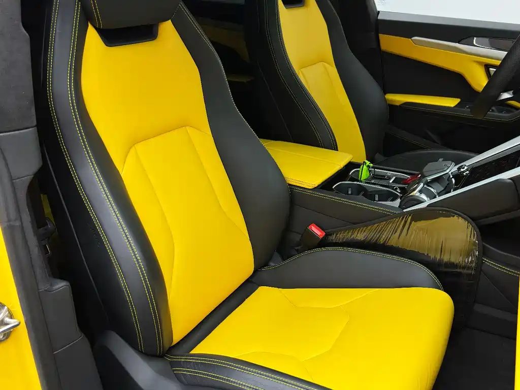 Lamborghini Urus 2023 — фото 11