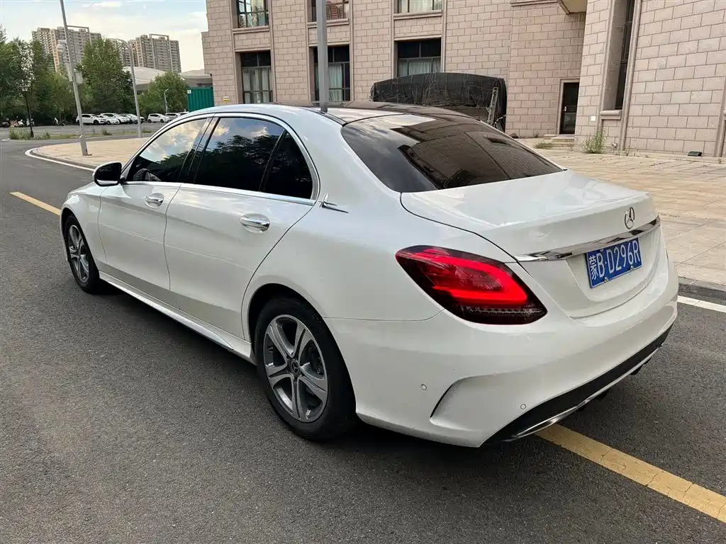 Mercedes-Benz C-Class 2020