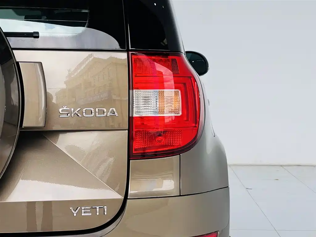 Skoda Yeti 2014 — фото 9