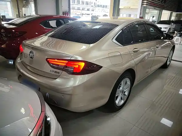 Buick Regal 2018