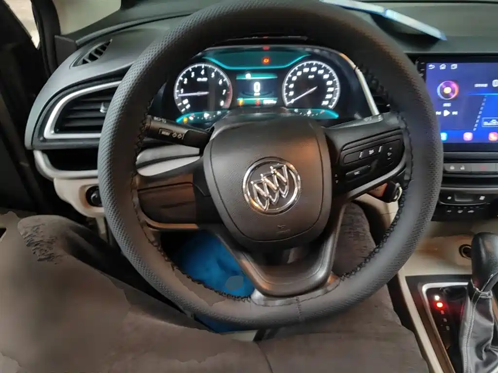 Buick Excelle 2017 — фото 11