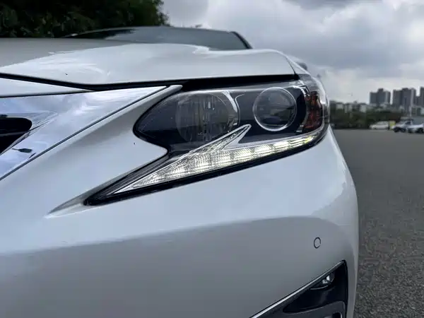 Lexus ES 2015