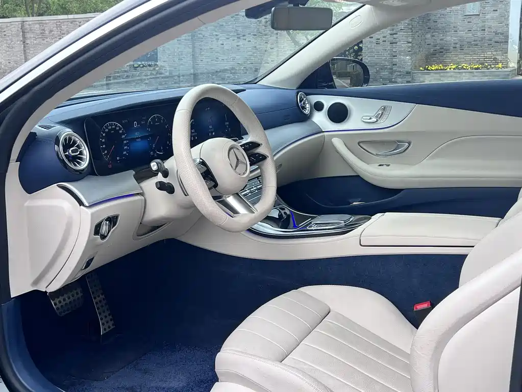 Mercedes-Benz E-Class 2023 — фото 6