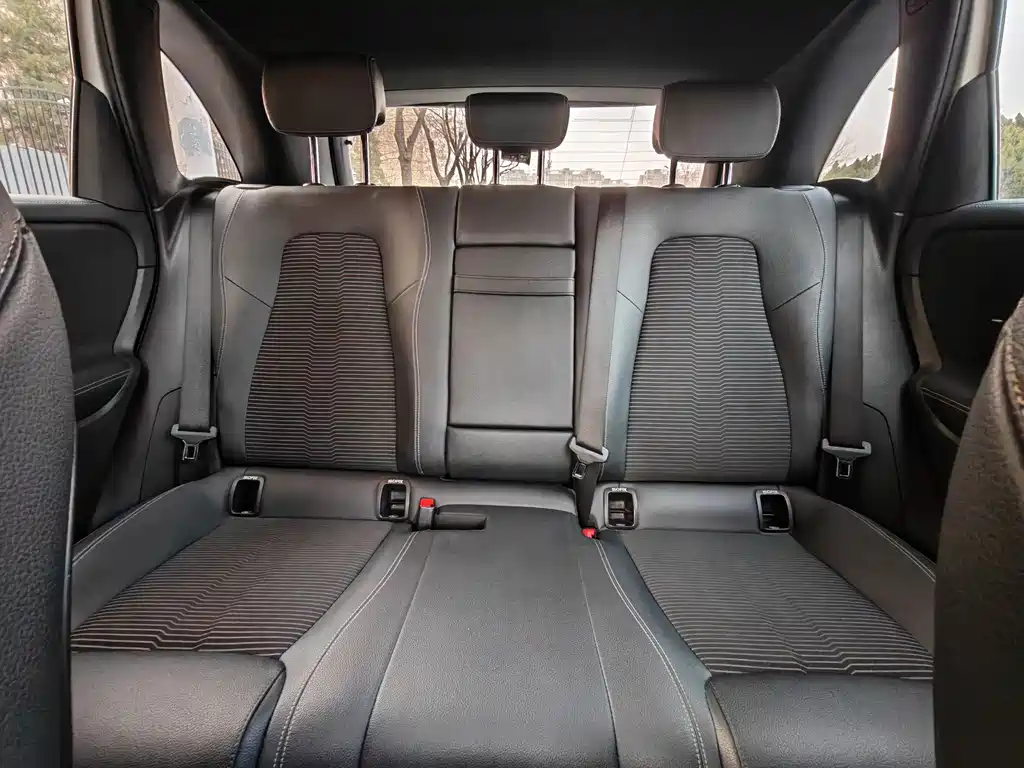 Mercedes-Benz B-Class 2020 — фото 13