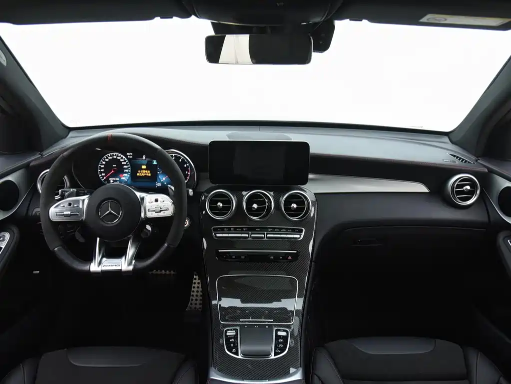 Mercedes-Benz GLC AMG 2022 — фото 18