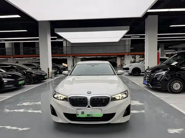 BMW i3 2023