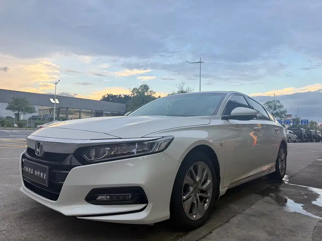Honda Accord 2019 — фото 1