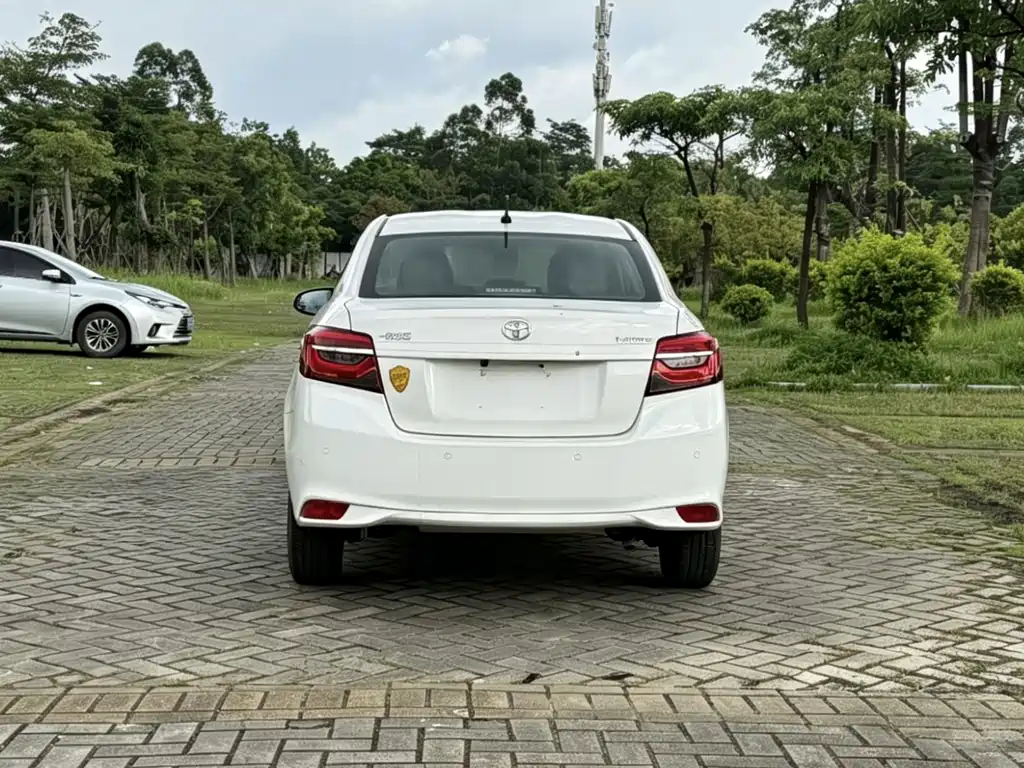 Toyota Vios 2021 — фото 12