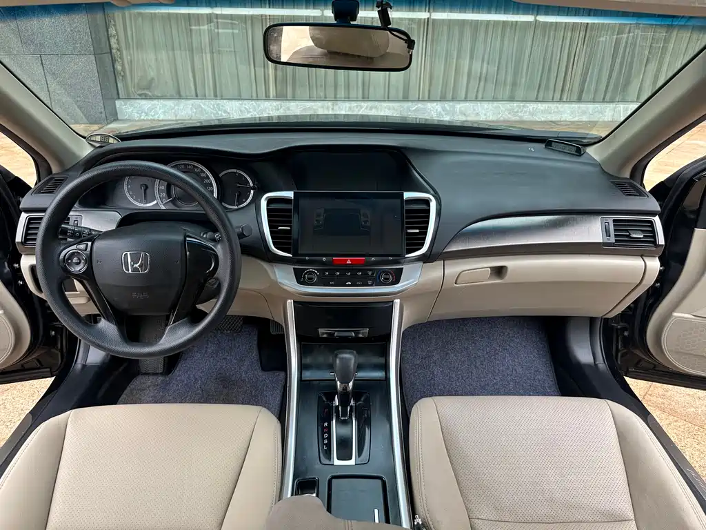 Honda Accord 2015 — фото 6