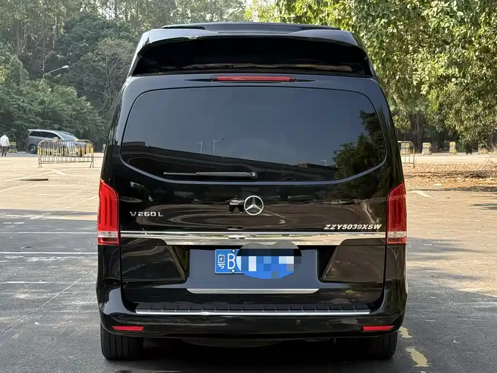 Mercedes-Benz V-Class 2017 — фото 4