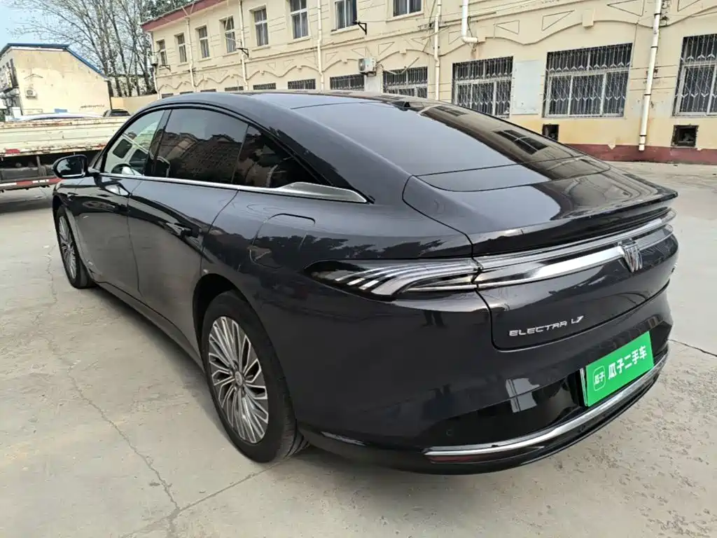 Buick Zhijing L7 2025 — фото 5