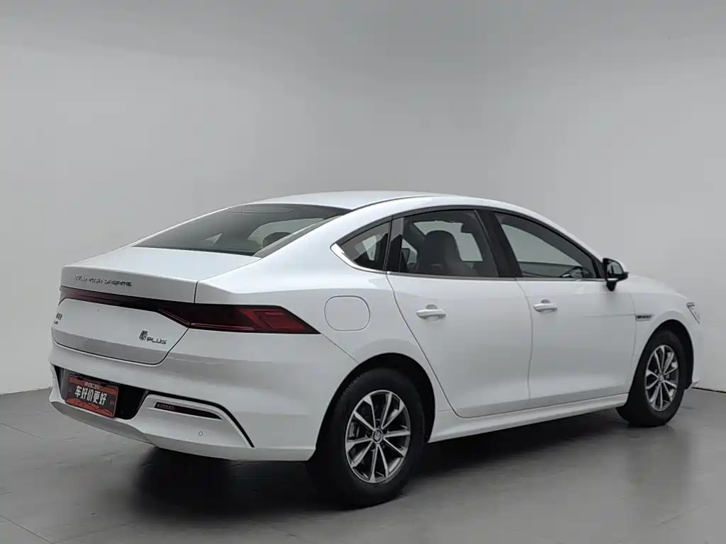 BYD Qin PLUS 2023 — фото 2