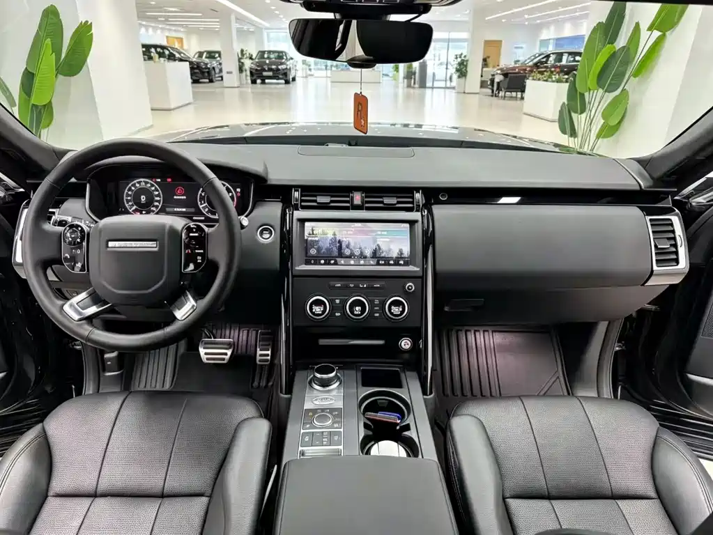 Land Rover Discovery 2020 — фото 10
