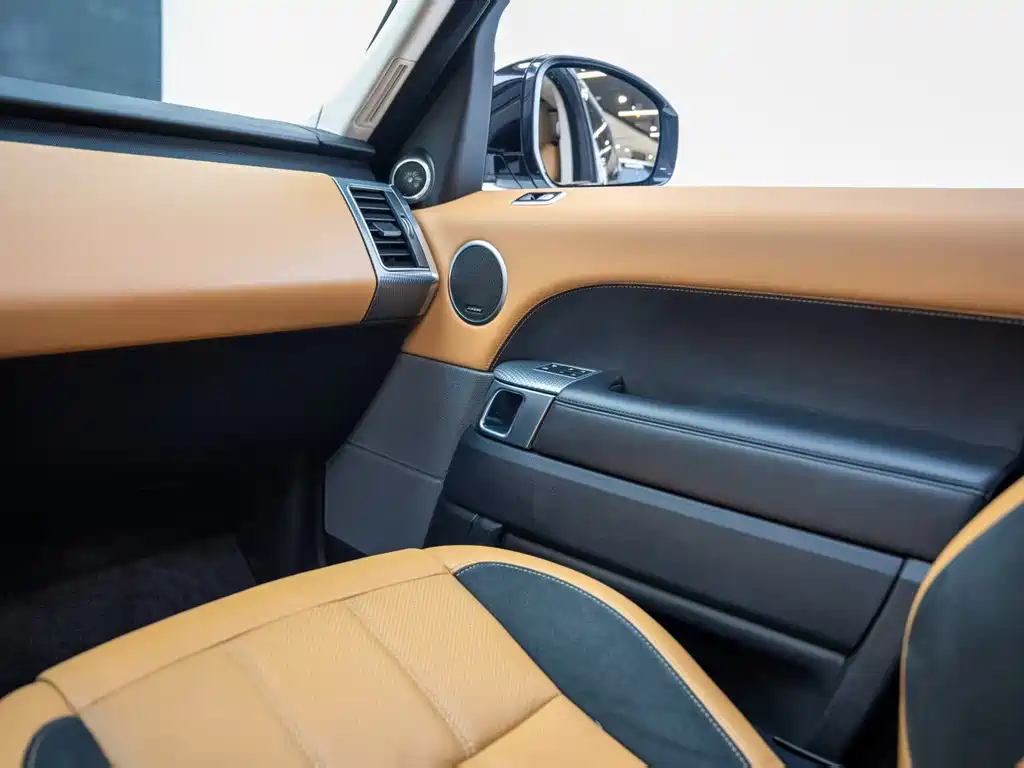 Land Rover Sport 2020 — фото 19