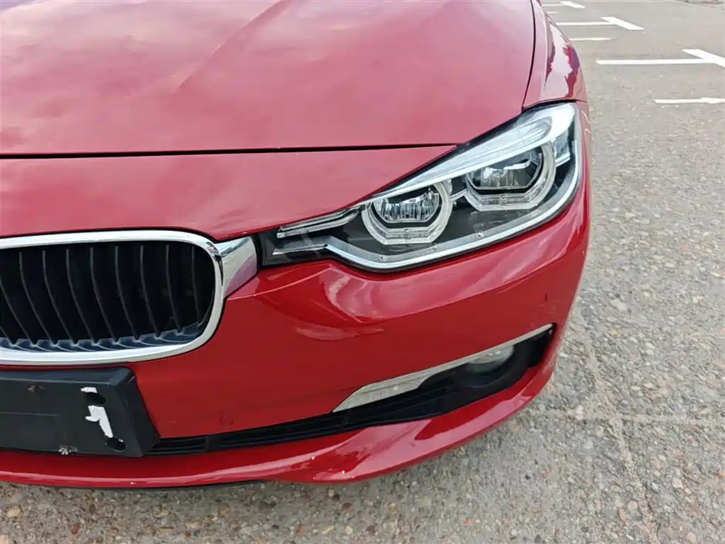 BMW 3 Series 2017 — фото 24