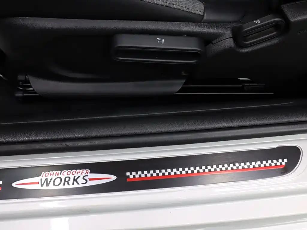 MINI JCW 2021 — фото 13