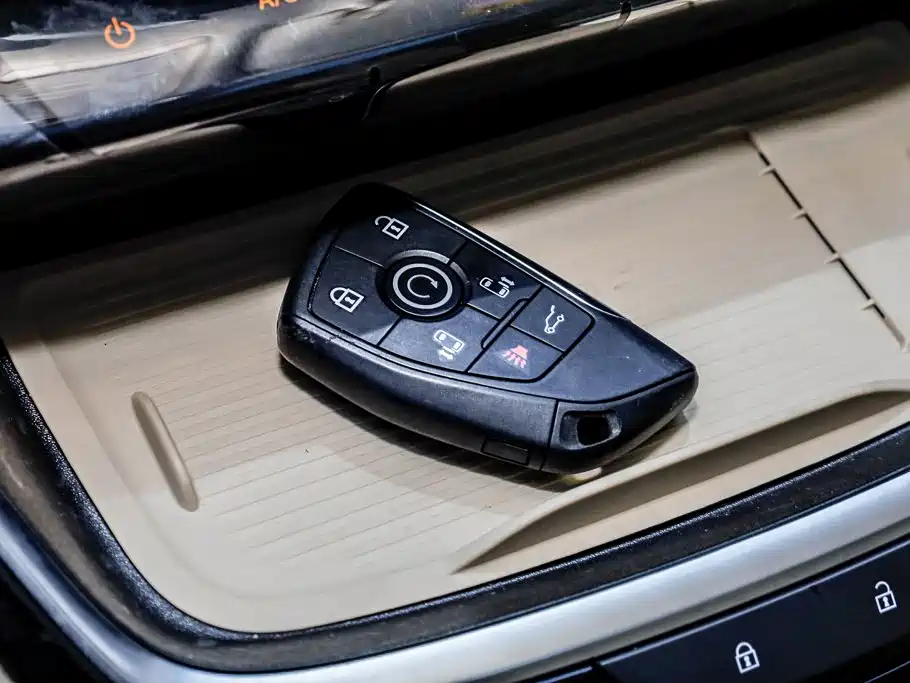 Buick GL8 New Energy 2025 — фото 19