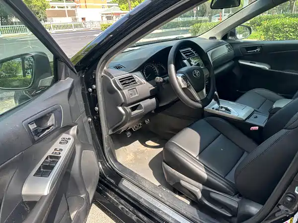 Toyota Camry 2013