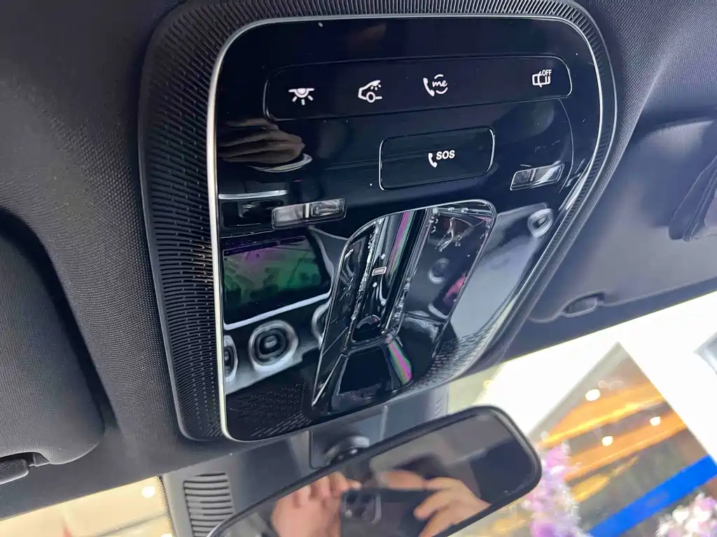 Mercedes-Benz C-Class 2023 — фото 11