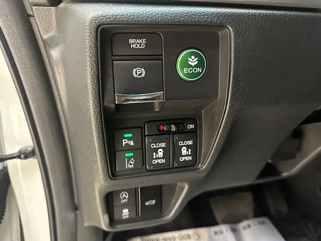 Honda Odyssey 2018 — фото 6