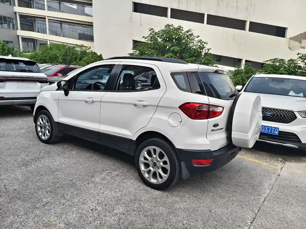 Ford EcoSport 2018 — фото 11