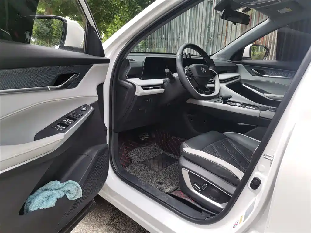 Changan CS75 PLUS 2023 — фото 12
