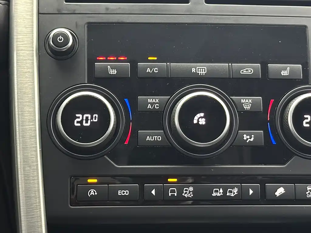 Land Rover Discovery Sport 2016 — фото 13