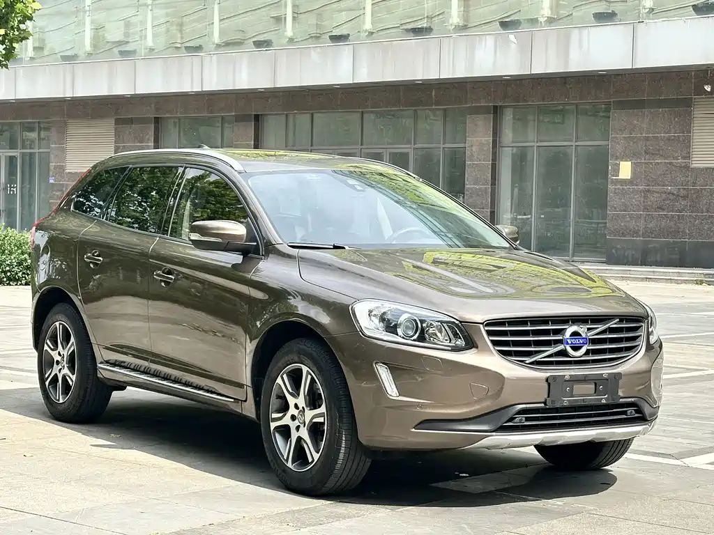 Volvo XC60 2014 — фото 3