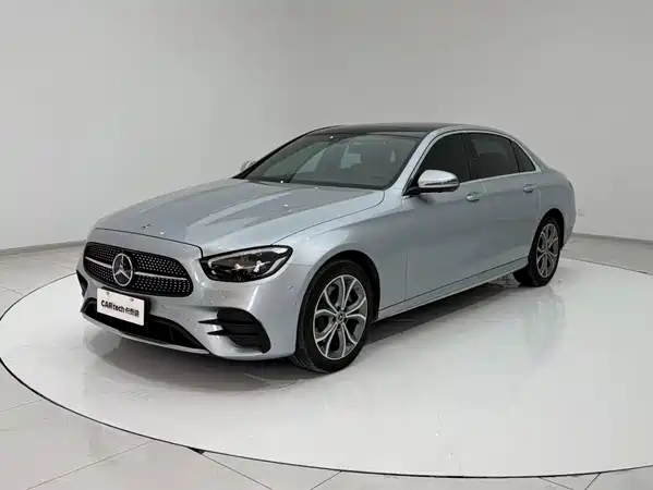 Mercedes-Benz E-Class 2022