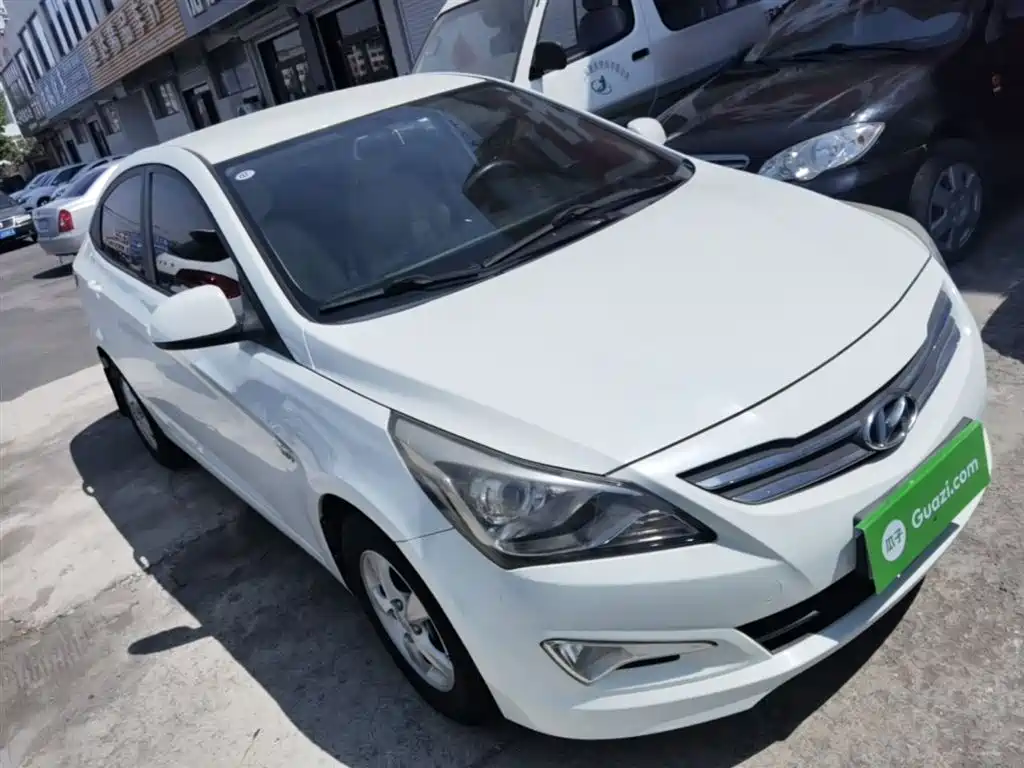 Hyundai Verna 2016 — фото 4