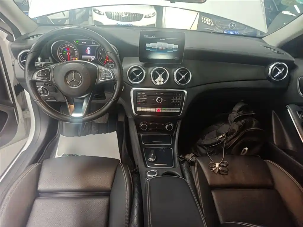 Mercedes-Benz GLA 2017 — фото 10