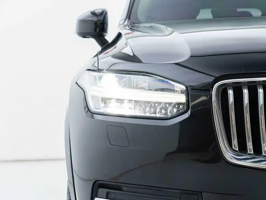 Volvo XC90 2021 — фото 4