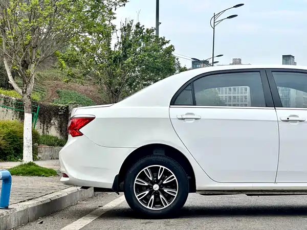 BYD F3 2016