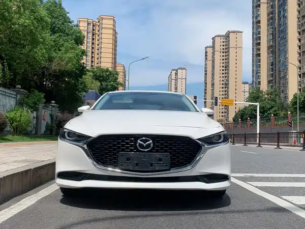 Mazda 3 Axela 2020