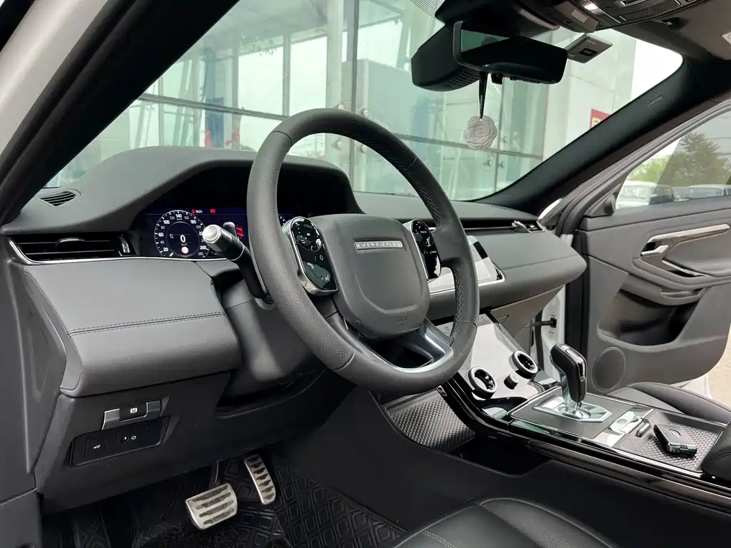 Land Rover Range Rover Evoque 2021 — фото 11
