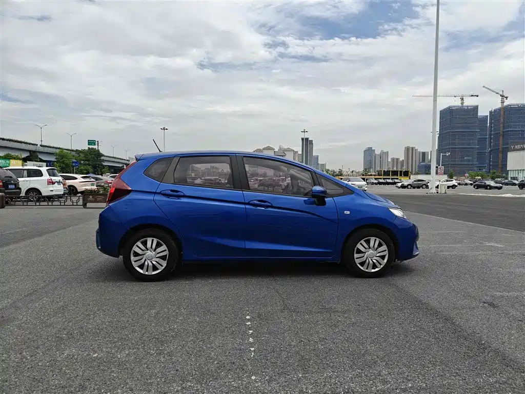 Honda Fit 2018 — фото 8
