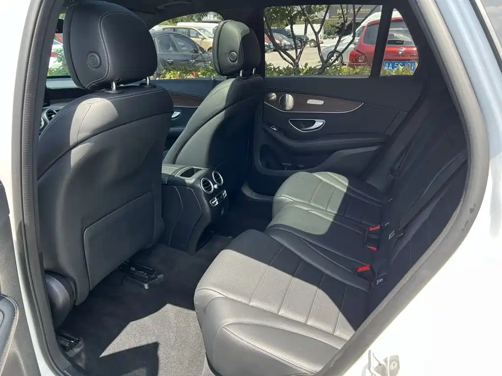 Mercedes-Benz GLC 2021