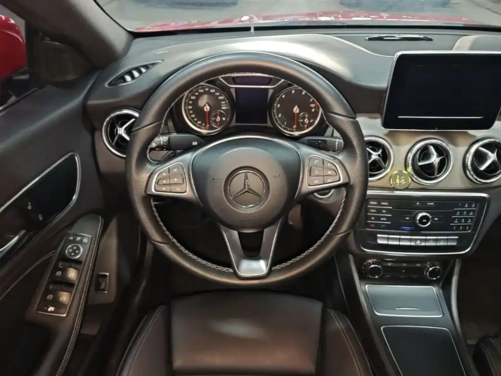 Mercedes-Benz CLA 2016 — фото 11