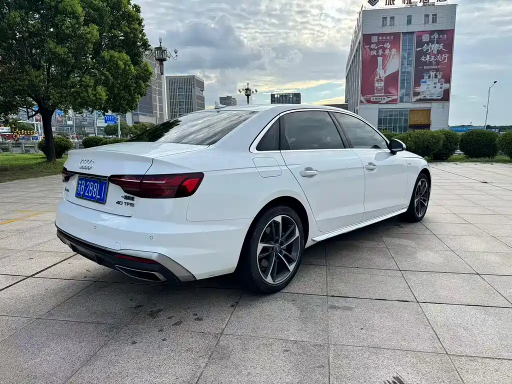 Audi A4L 2020 — фото 8