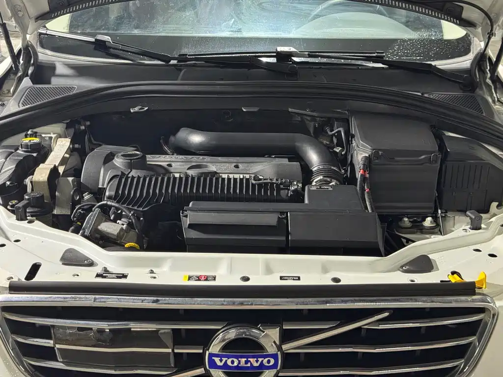 Volvo XC60 2015 — фото 14