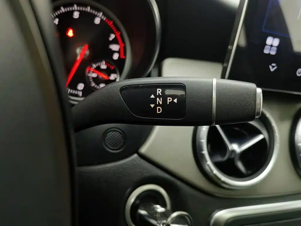 Mercedes-Benz CLA 2017 — фото 13