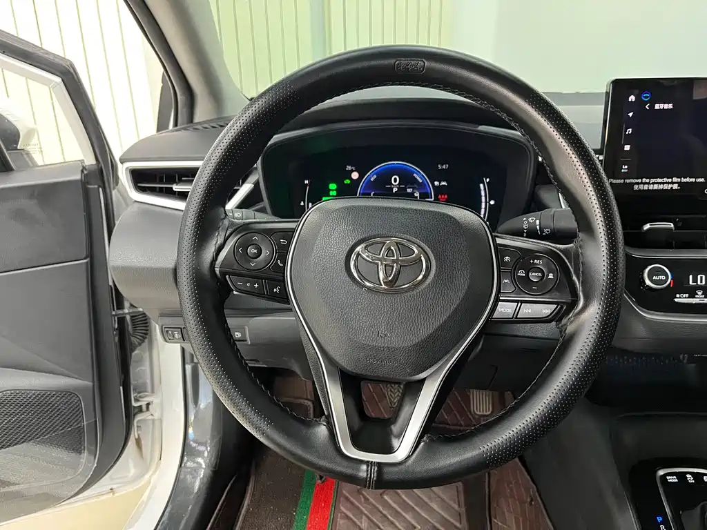 Toyota Corolla 2023 — фото 11
