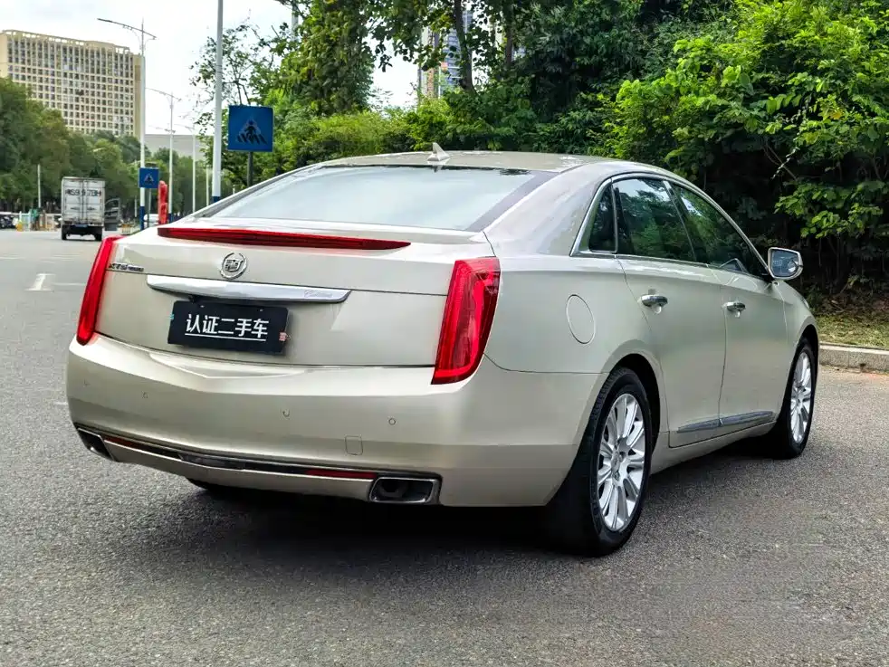 Cadillac XTS 2014 — фото 7