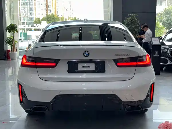 BMW 3 Series 2023