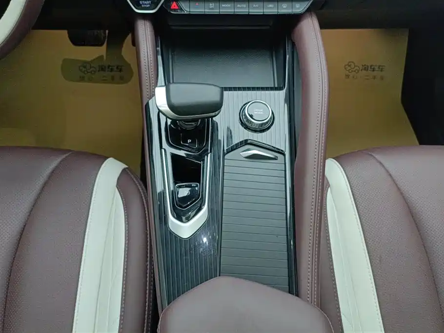 Geely Xingyue L 2023 — фото 16