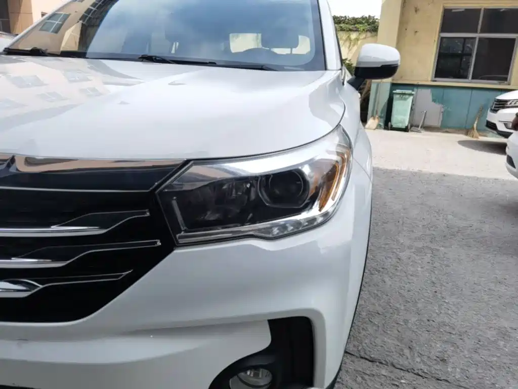GAC Trumpchi GS4 2017 — фото 24